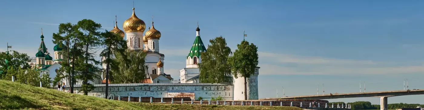 Изображение круиза Волга между прошлым и будущим