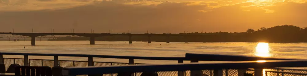 Изображение круиза «Счастье» на Каме